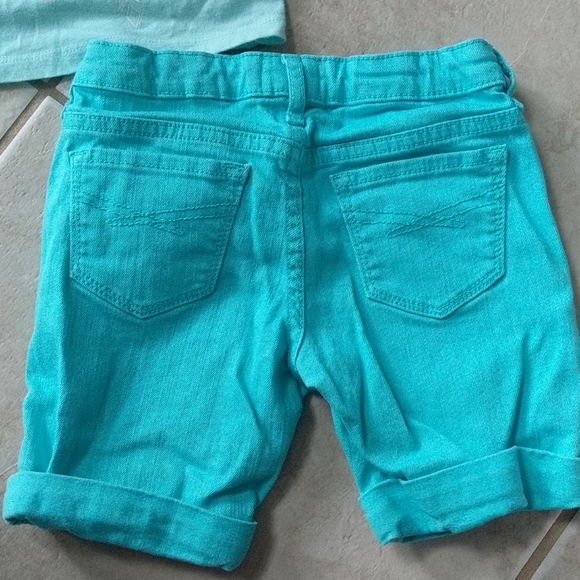 Girls Gap size 6 aqua teal shirts with Elsa top - Picture 6 of 7